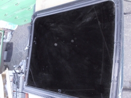 Audi - Sun roof Glass - 8r0877055
